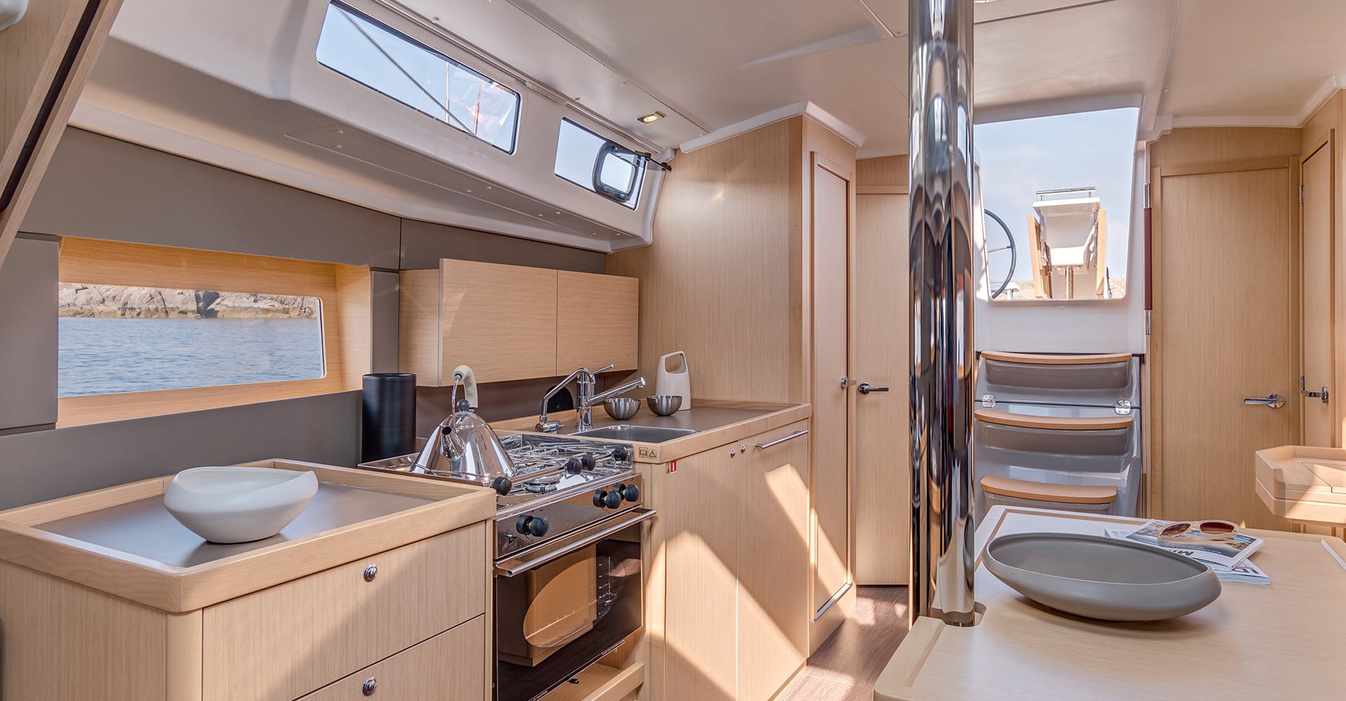 oc38-interior3